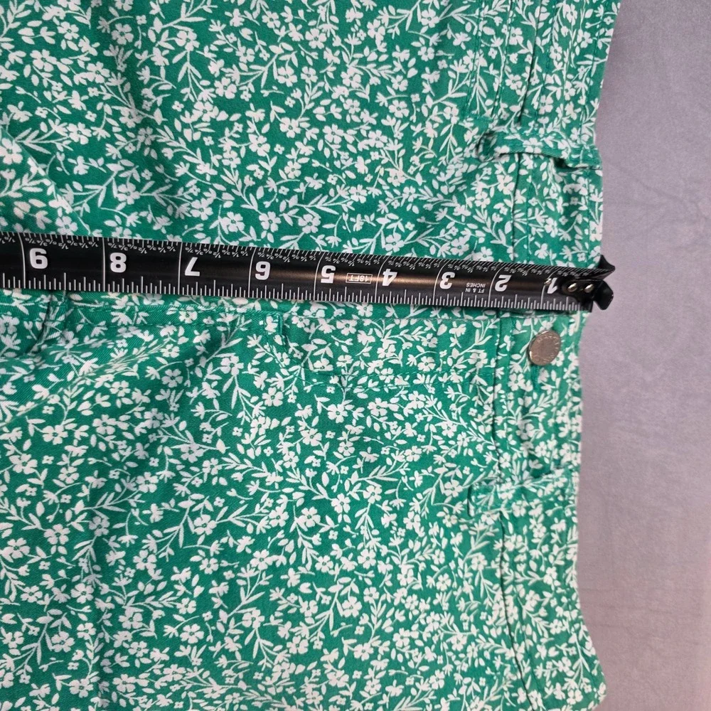 Market &‎ Spruce Green Floral Shorts Womens 6 Cotton Stretch Botanical Print